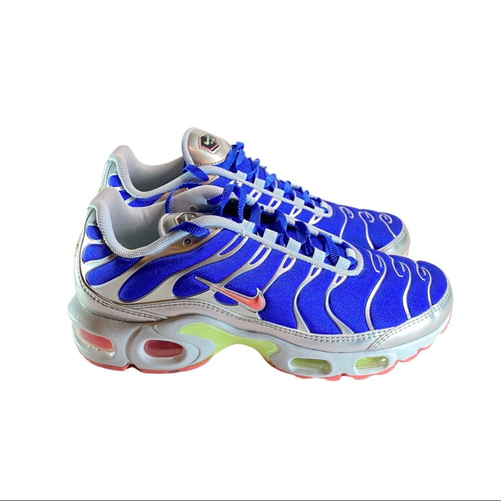 New NIKE AIR MAX PLUS HYPER ROYAL SUNBLUSH